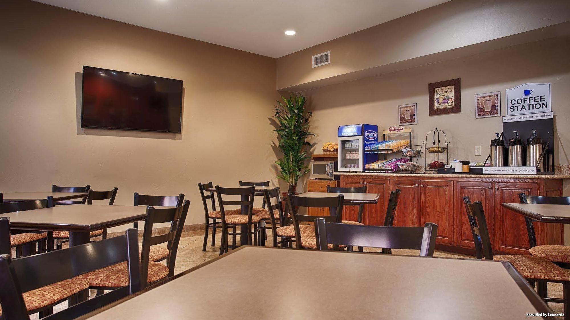 Best Western Oasis Inn Canadian Luaran gambar